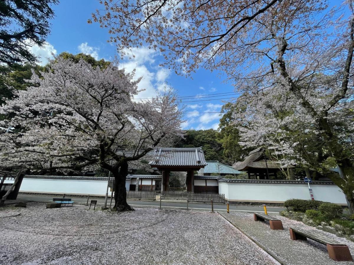 【箱根湯本】日本家屋・箱根湯本駅から徒歩15分、芸者教師の家 Хаконе Экстерьер фото